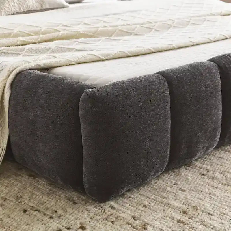 Lit plateforme en chenille, capitonné, profil bas, sans sommier, gris foncé/beige