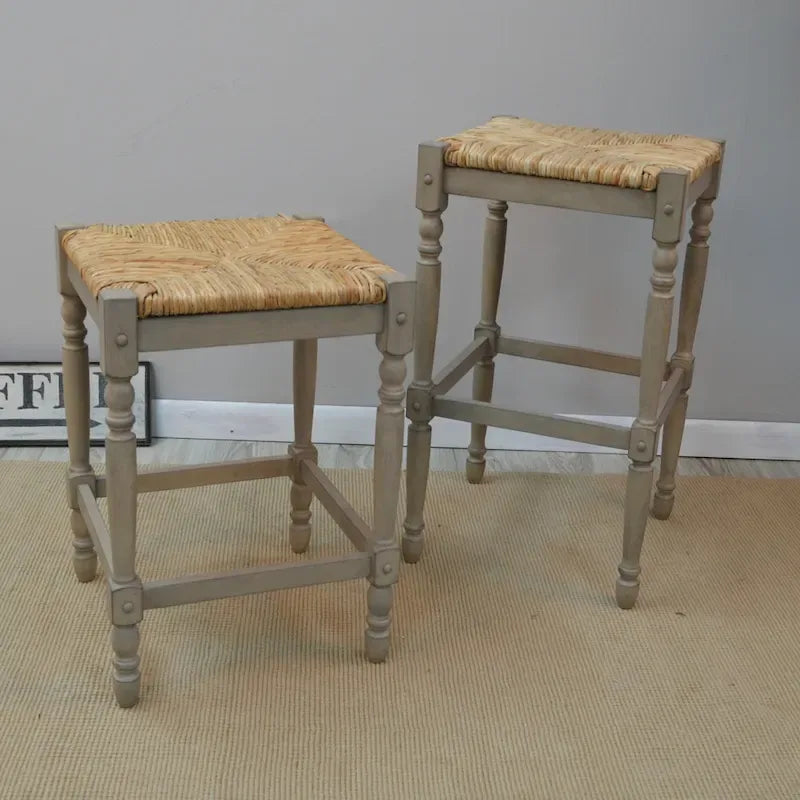 Tabouret sans dossier à assise en jonc, pieds tournés, hauteur comptoir ou bar, gris patiné expresso