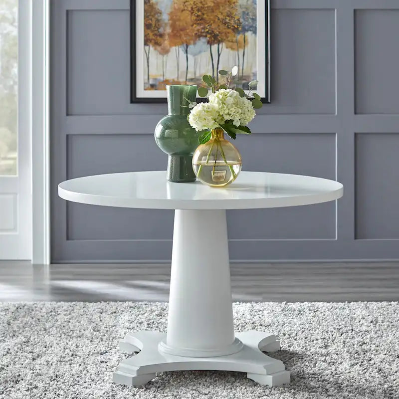 Table de salle à manger ronde sur pied en hévéa, base sculptée, style rustique vieilli, finitions multiples