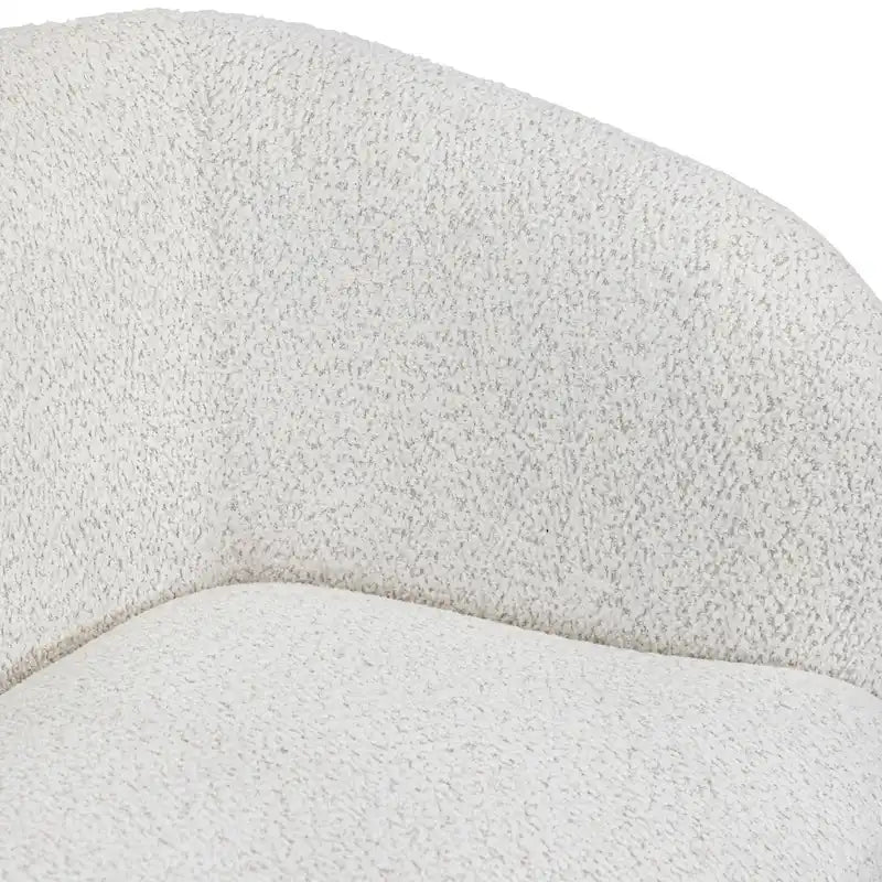 Fauteuil d'appoint moderne en bouclette, accoudoirs incurvés, assise réniforme, pieds ronds en bois, blanc cassé